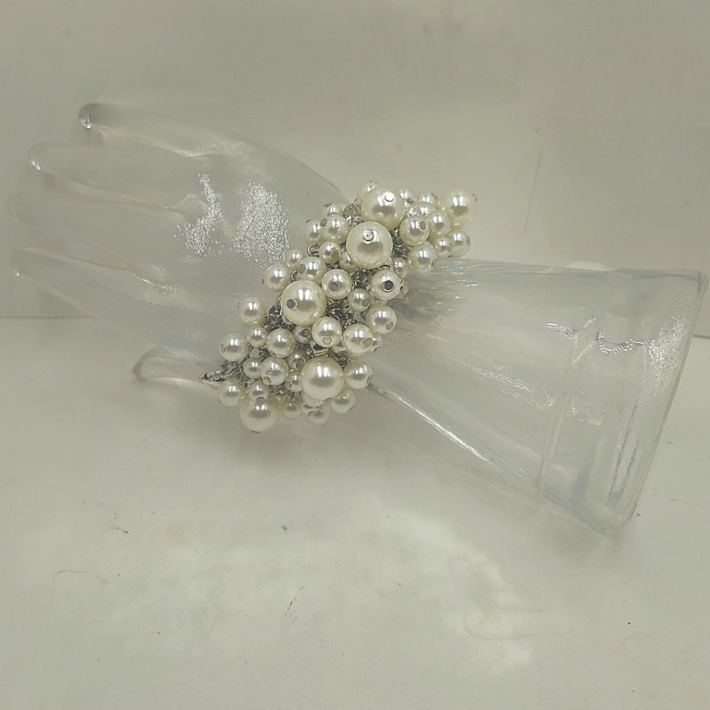 Vintage Aura Faux Cluster Pearl Rhinestone Silver Tone Link Bracelet - Picture 14 of 16